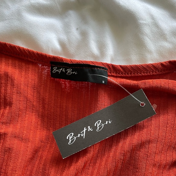 Long sleeve tie top - Picture 3 of 4